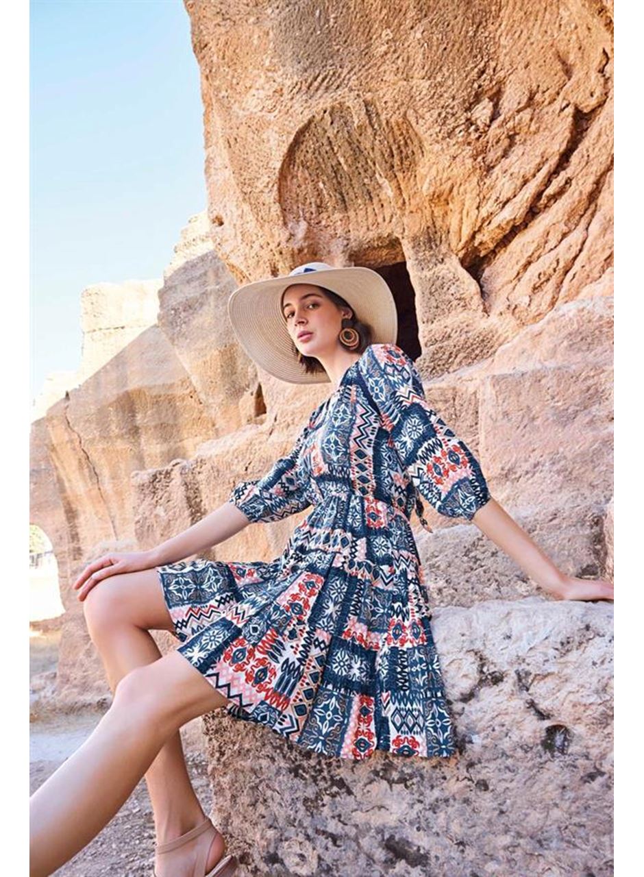 Etnik Desenli Truvakar Kollu V Yaka Elbise