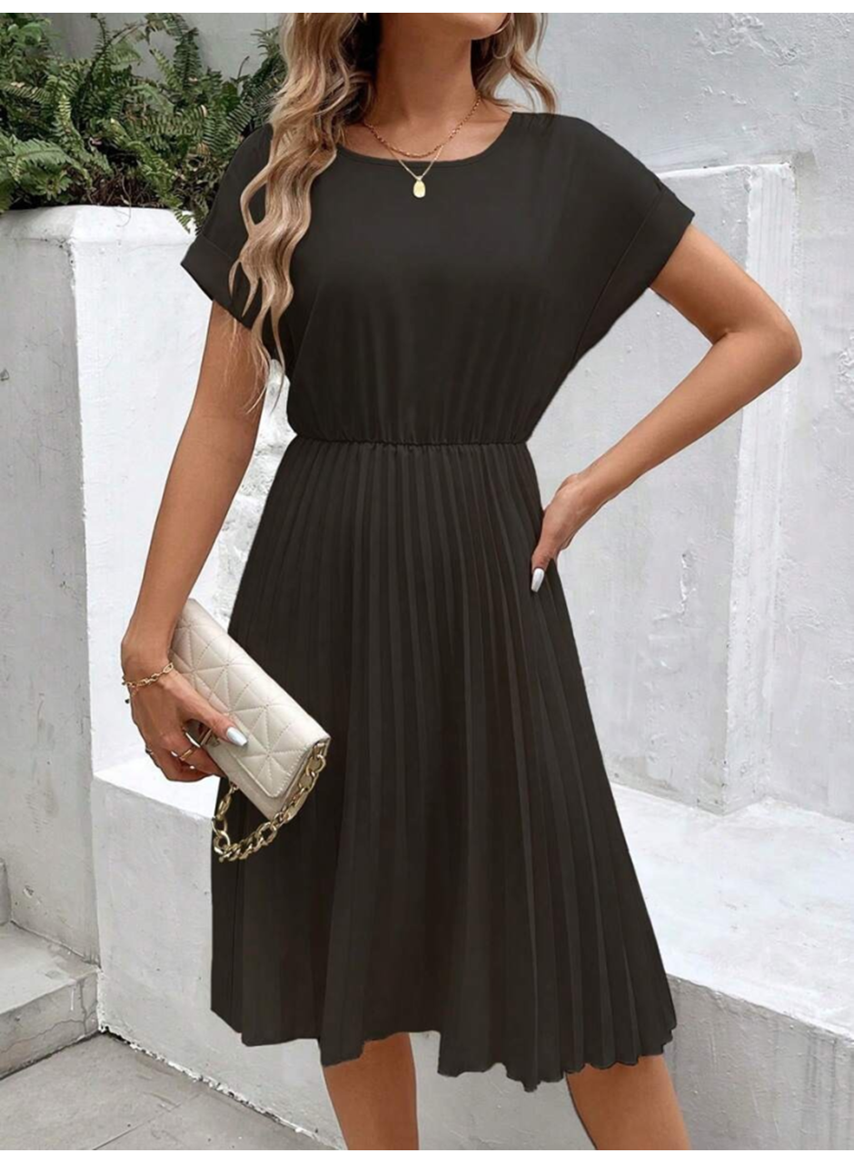 Kadın Kısa Kollu Yakası Açık Belden Lastikli Pileli Kısa Ithal Krep Elbise