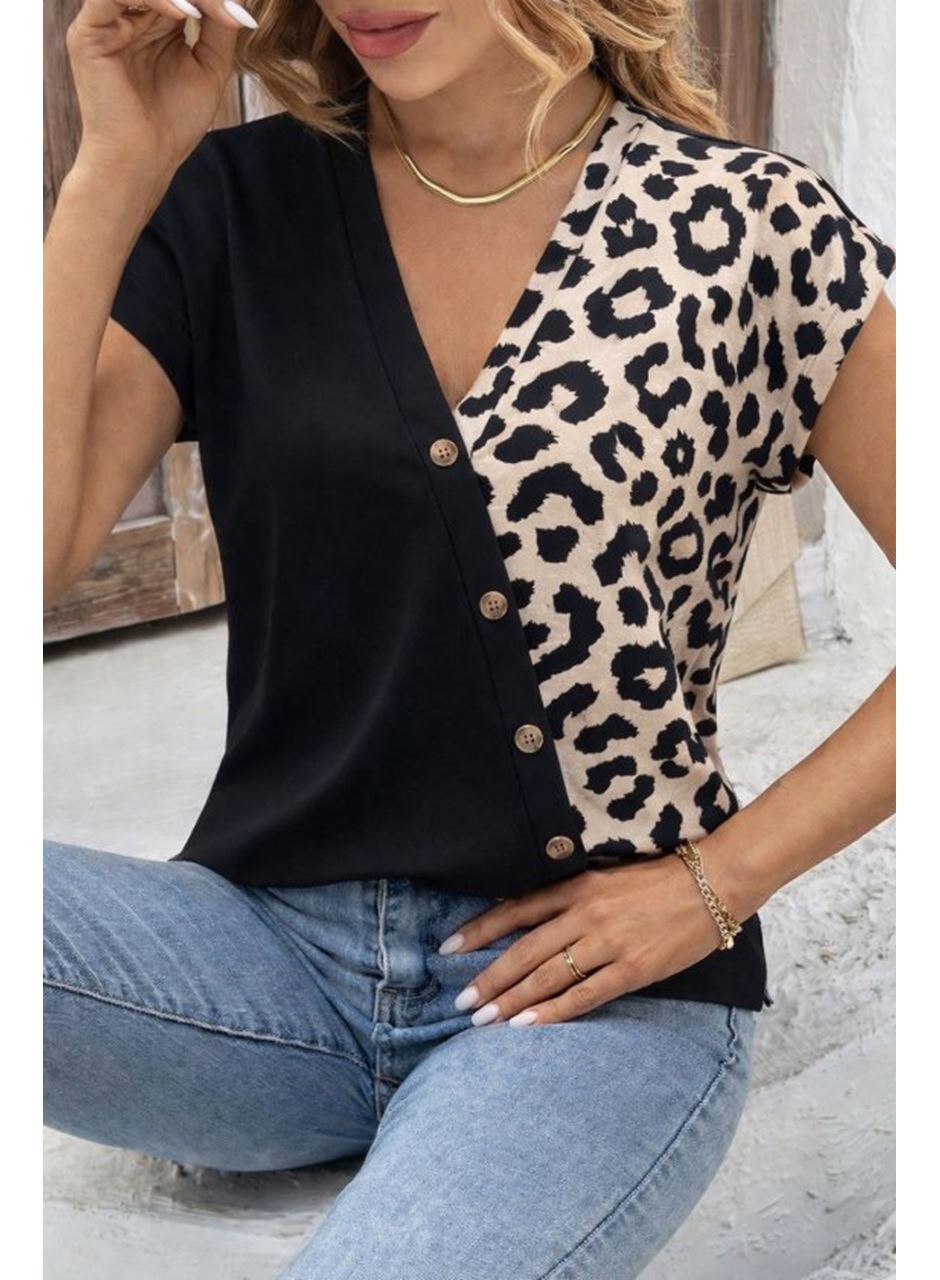 Kadın Kısa Kollu V Yakalı önden Düğmeli Leopar Desen Detaylı Viskon Bluz