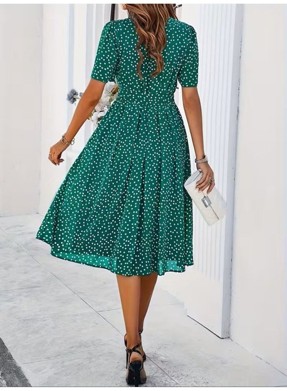 Kadın Kısa Kollu Bisiklet Yakalı Puantiyeli Kısa Süprem Elbise