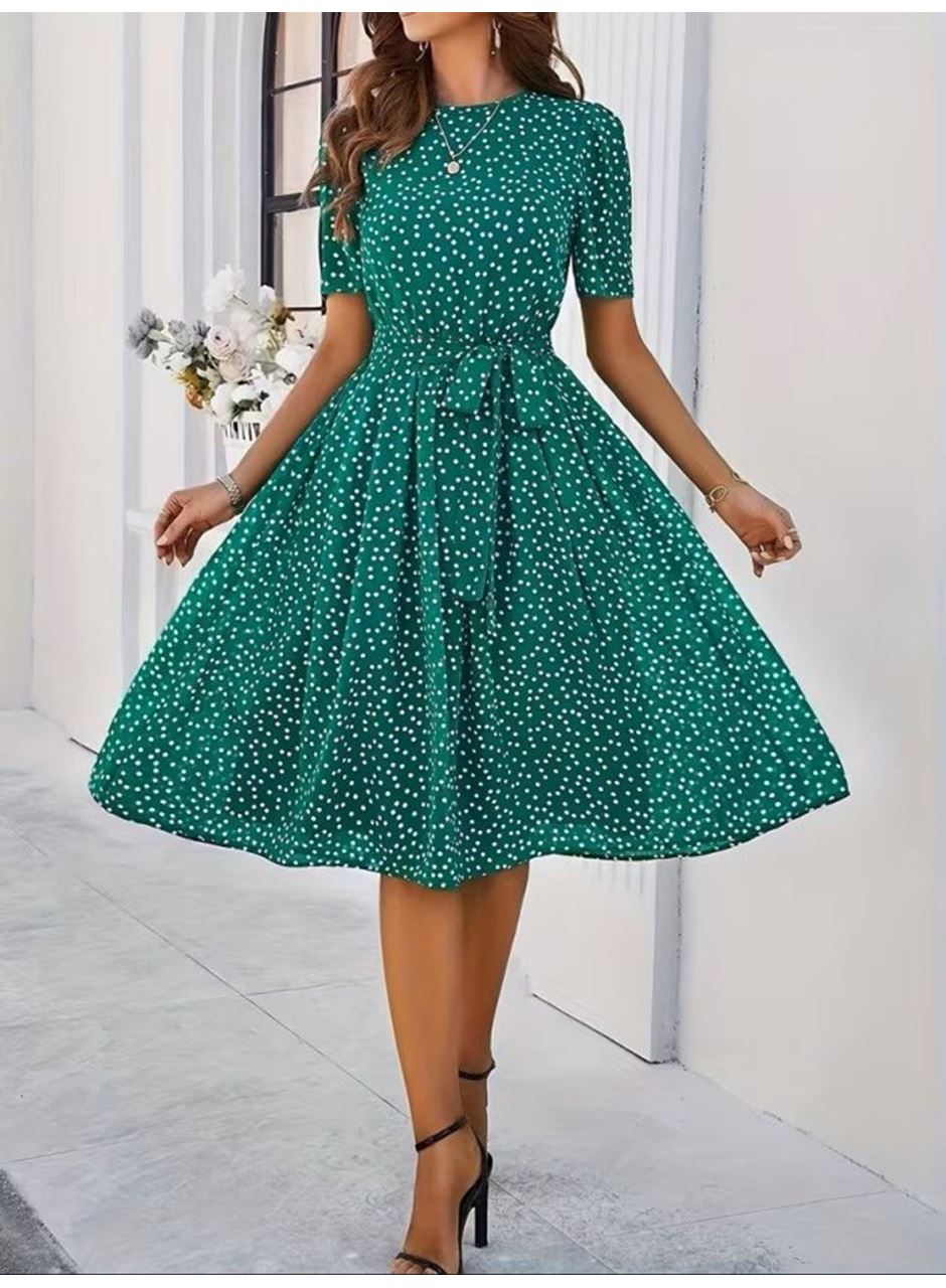 Kadın Kısa Kollu Bisiklet Yakalı Puantiyeli Kısa Süprem Elbise