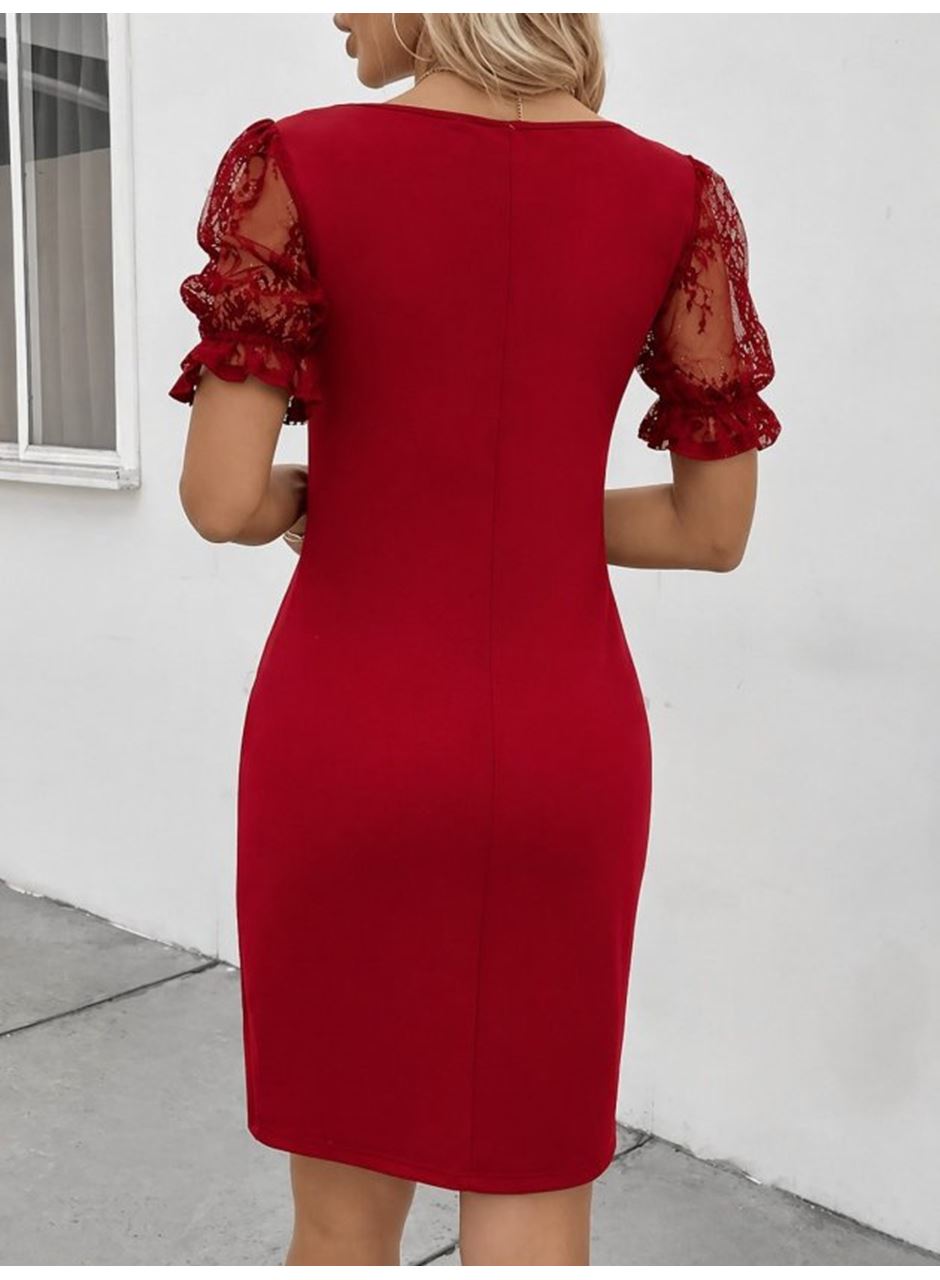Kadın Kısa Kollu Dantelli V Yakalı Yanlardan Büzgülü çapraz Detaylı Ithal Krep Elbise