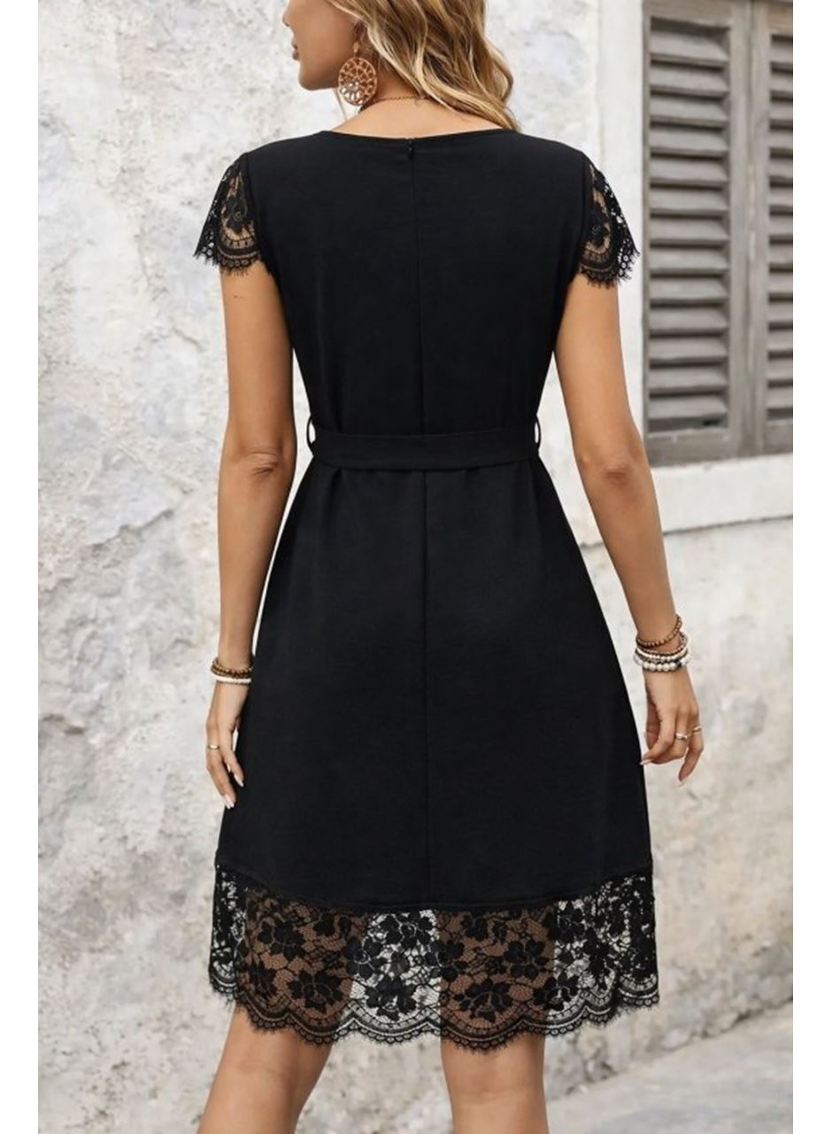 Kadın Kısa Kollu V Yakalı Kuşaklı Dantel Detaylı Kısa Aerobin Elbise