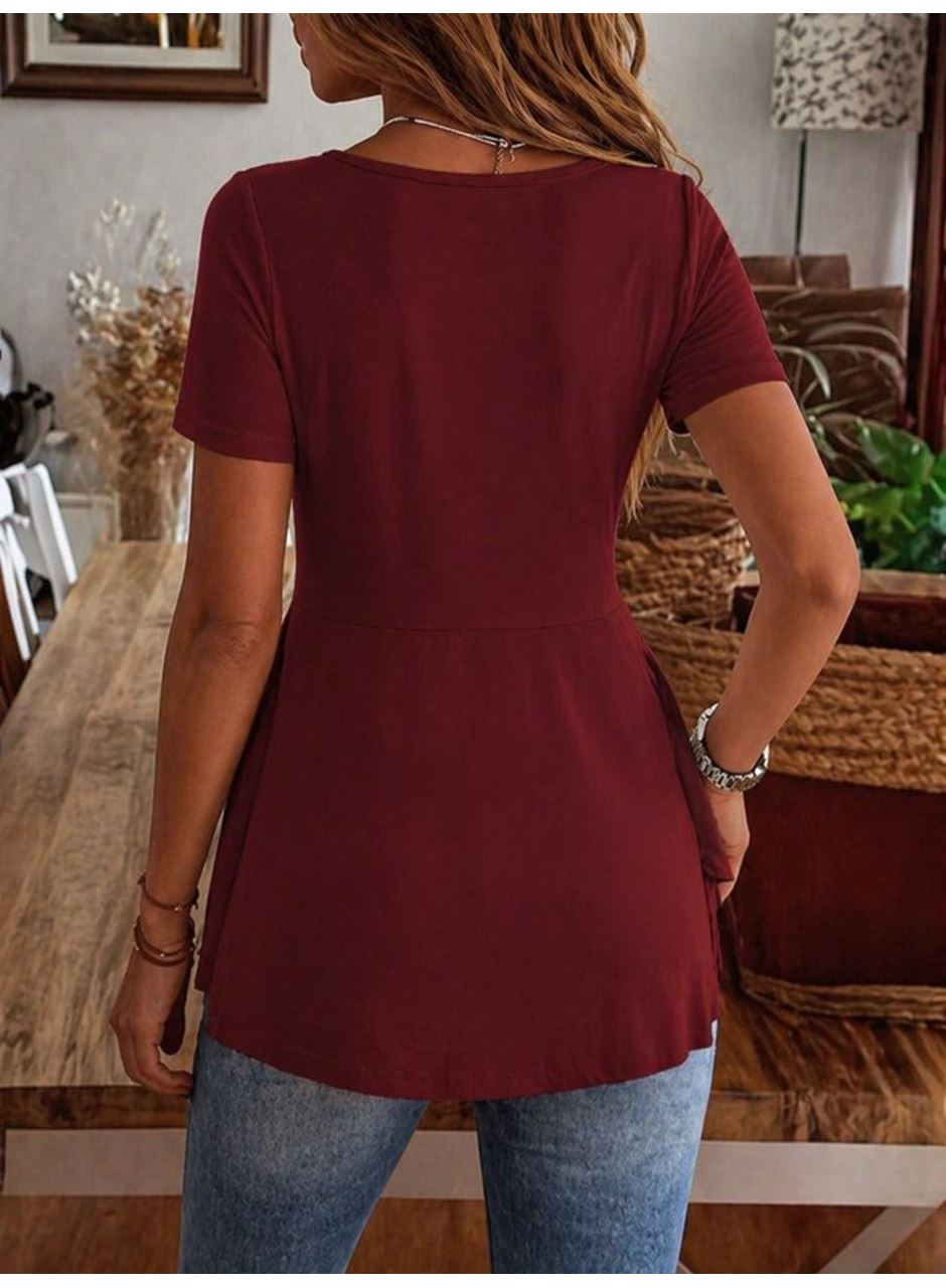 Kadın Kısa Kollu Yuvarlak Yakalı Düğmeli önden Asimetrik Kesim Detaylı Viskon Bluz