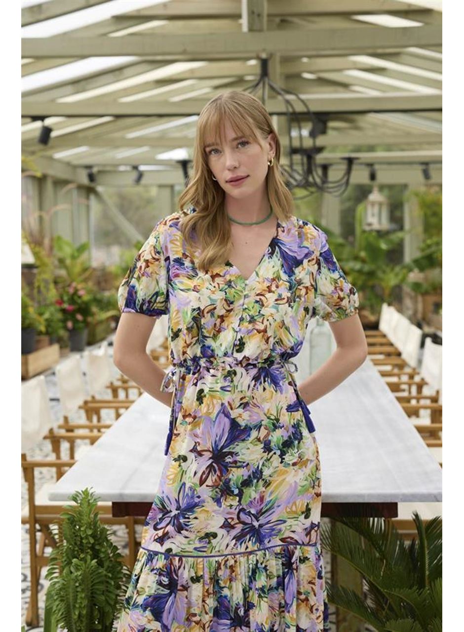 %100 Viskon Çiçek ve Yaprak Desenli Elbise