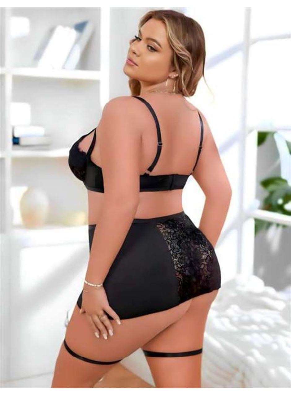 Büyük Beden Siyah Dantel İşlemeli Dekolteli Jartiyer Takımı