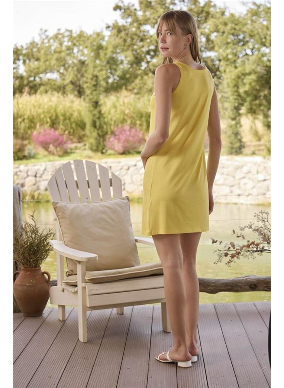 Çiçek ve Yaprak Desenli ve Baskılı "You Are Beautiful" Sabahlık Takımı