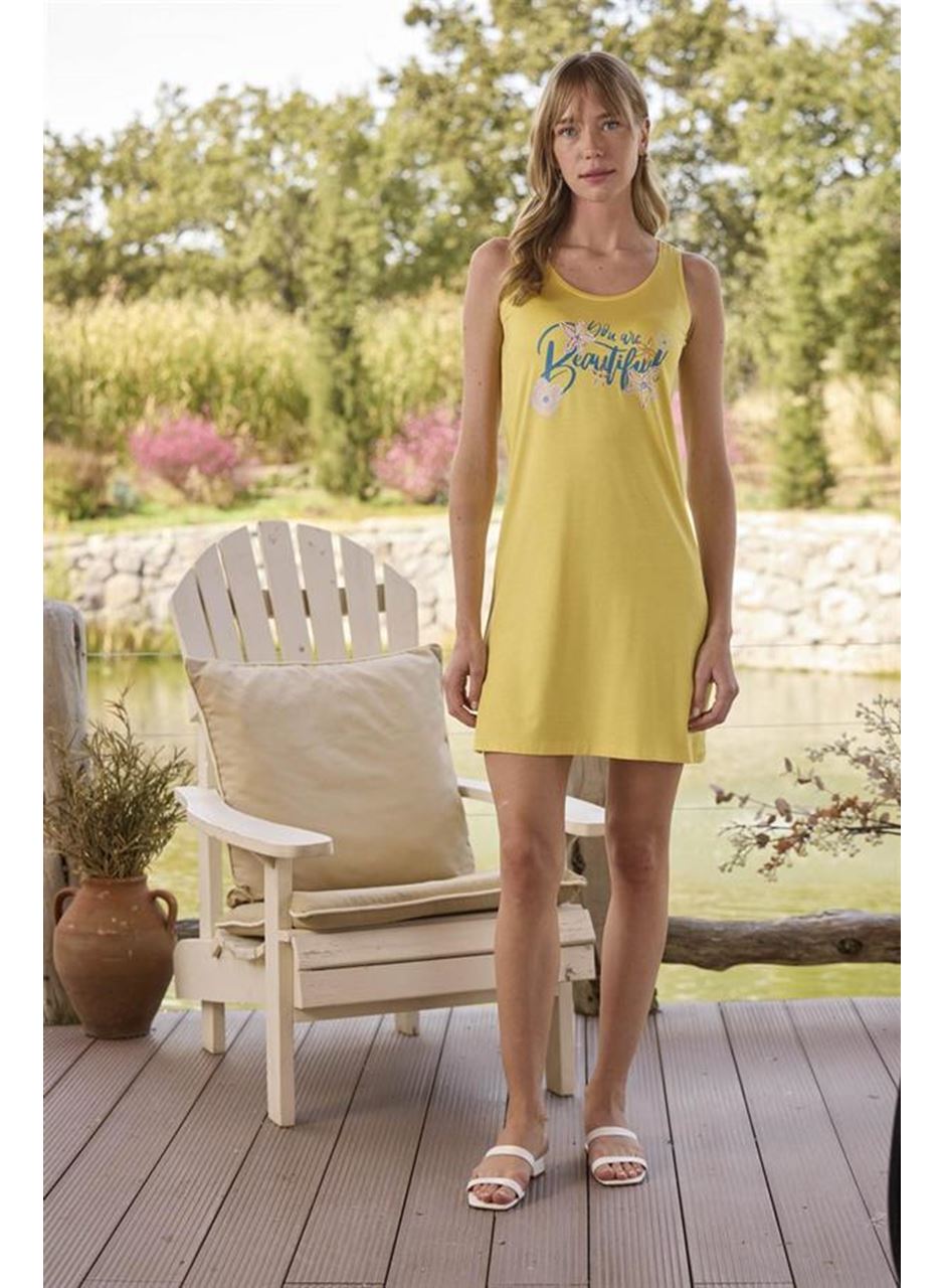 Çiçek ve Yaprak Desenli ve Baskılı "You Are Beautiful" Sabahlık Takımı