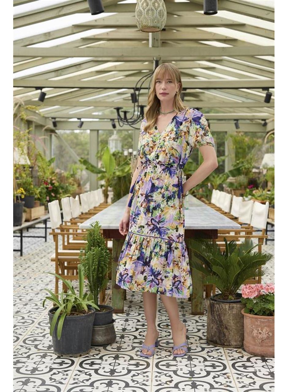 %100 Viskon Çiçek ve Yaprak Desenli Elbise