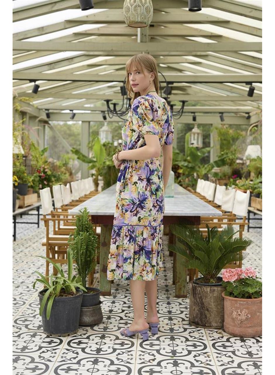%100 Viskon Çiçek ve Yaprak Desenli Elbise