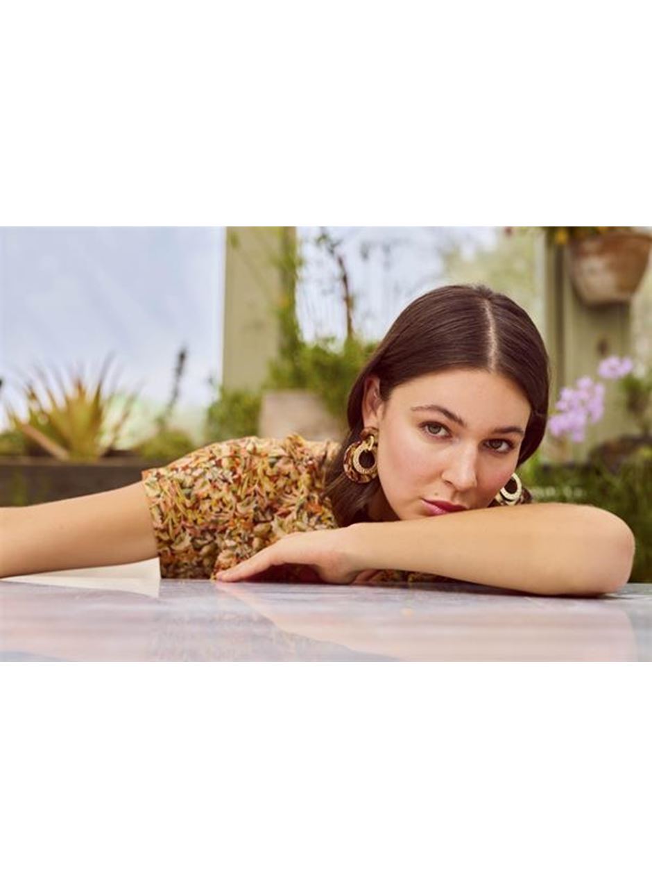 Çiçek ve Yaprak Desenli Önü Düğmeli Alt Üst Takım