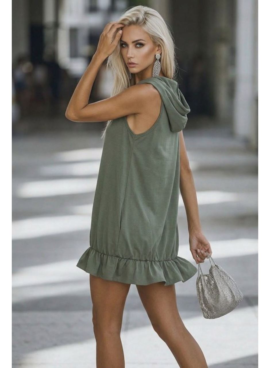 Kadın Kapüşonlu Omuzlardan Açık Eteği Fırfırlı Kısa Modal Elbise