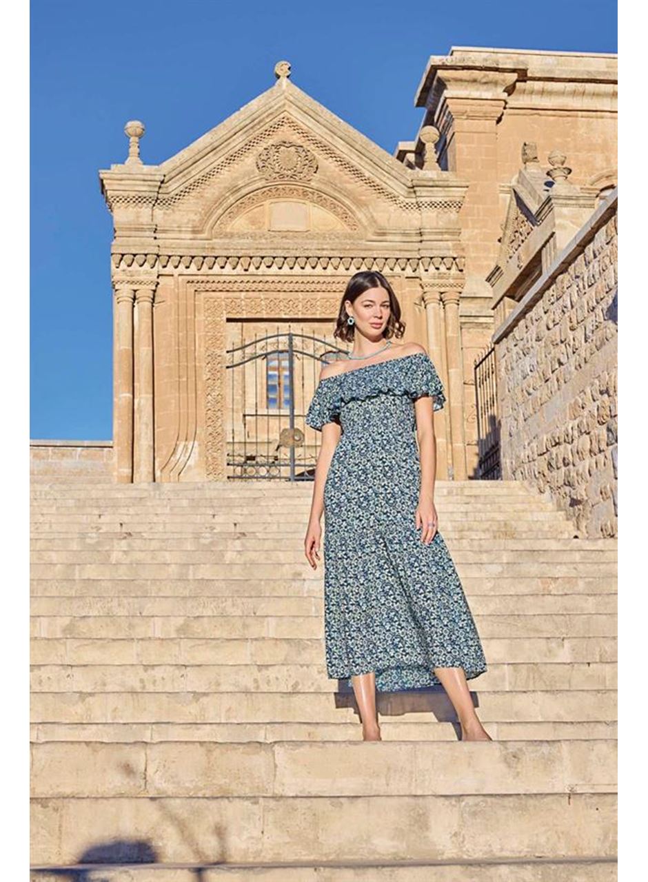 Çiçek Desenli Elbise