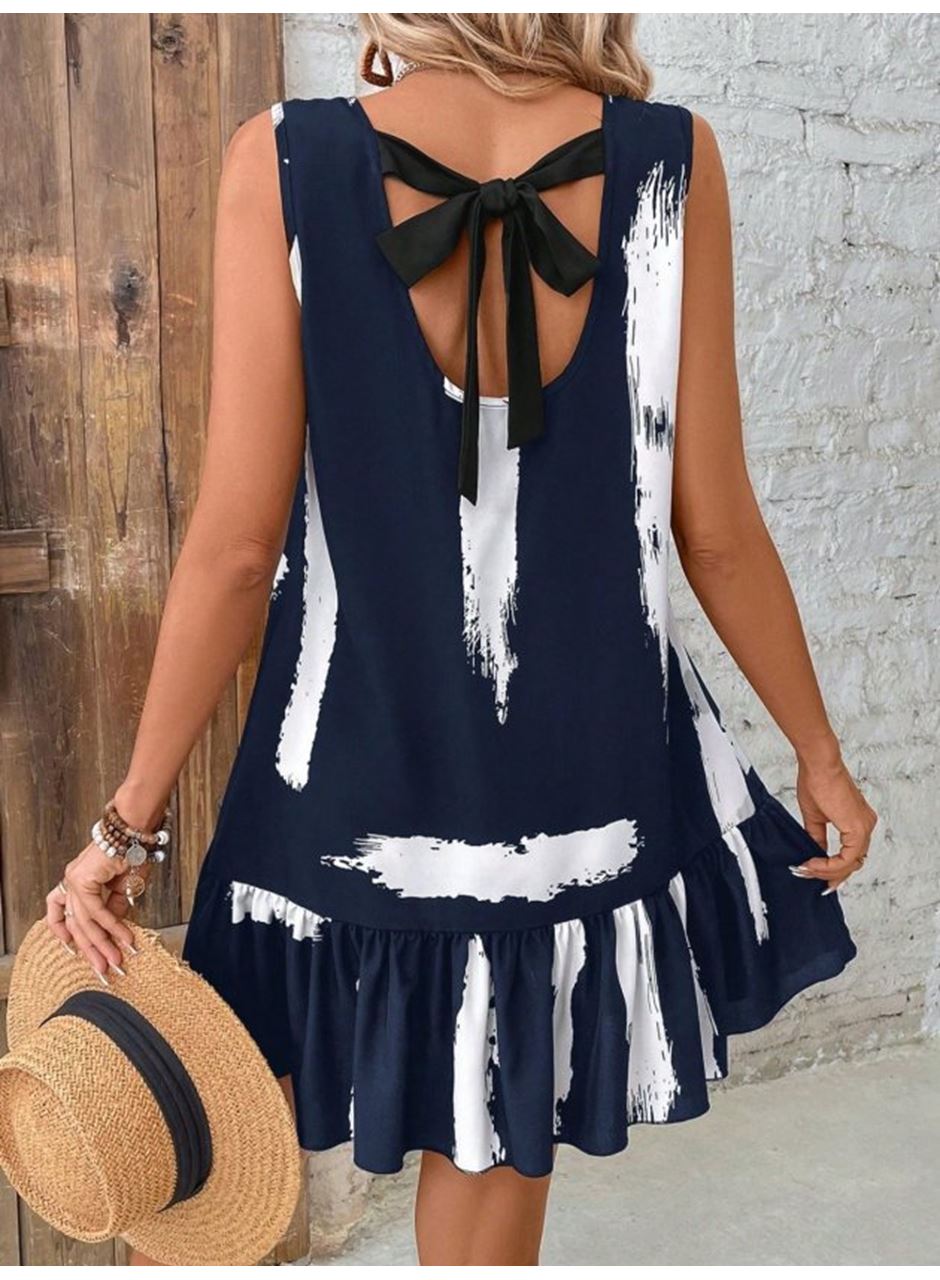 Kadın Kolsuz Bisiklet Yaka Arkadan Fiyonklu Süprem Kısa Elbise