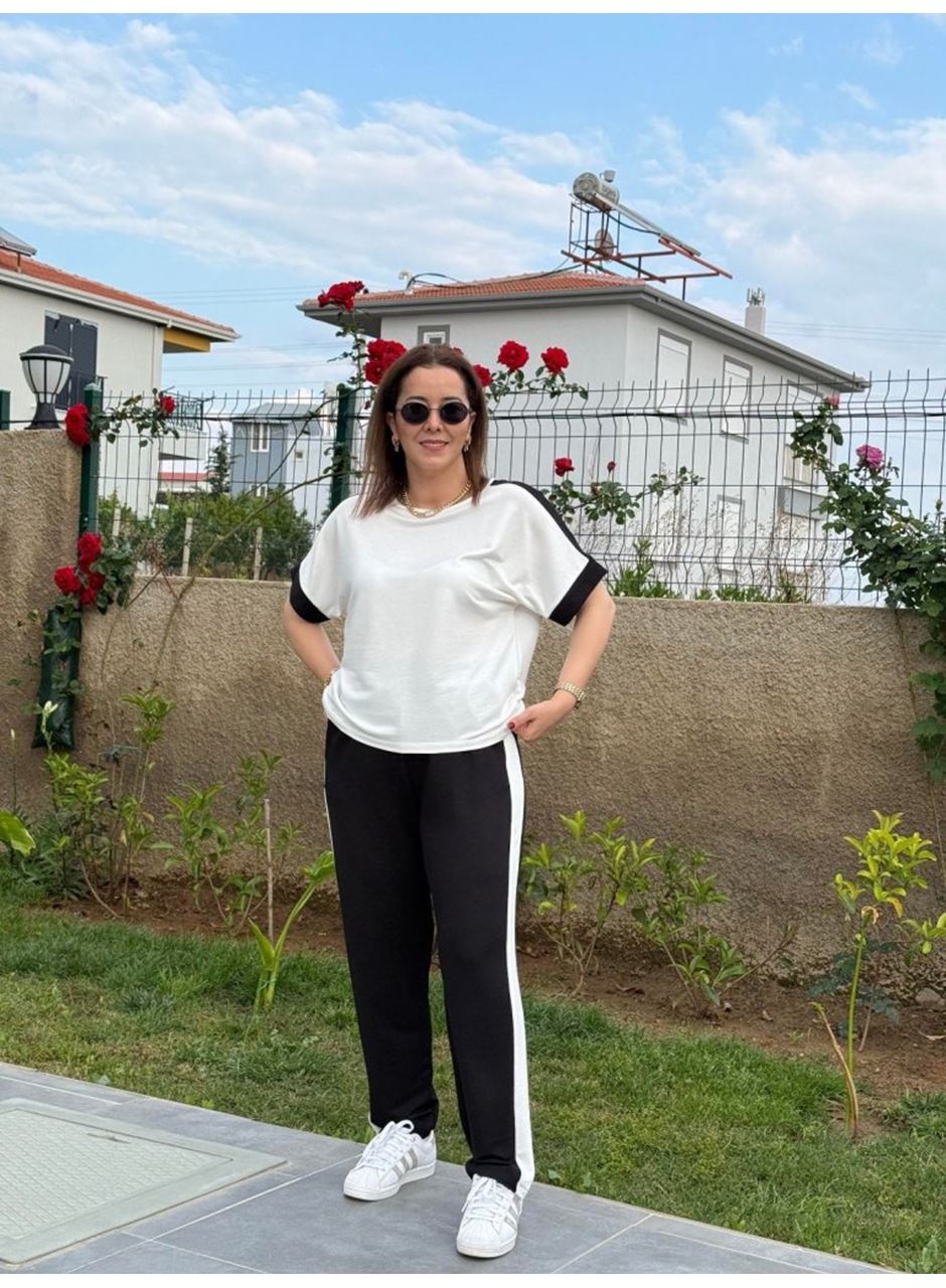 Kadın Kısa Kollu Modal Dokulu Kumaş Yanı şeritli Takım