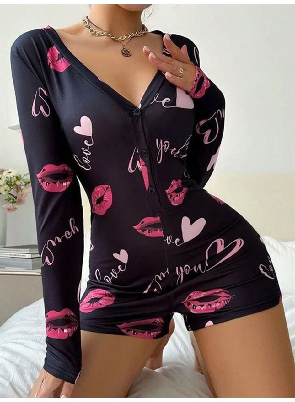Pamuklu Kırmızı Öpücük ve Kalp Desenli Düğmeli Uzun Kol Tulum Pijama