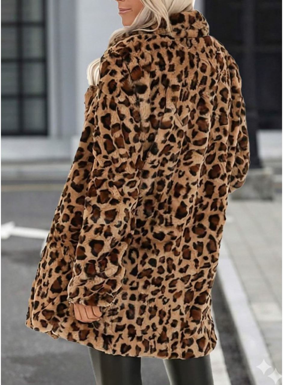 Kadın Uzun Kollu Yakalı Cepli Kısa Peluş Leopar Kaban