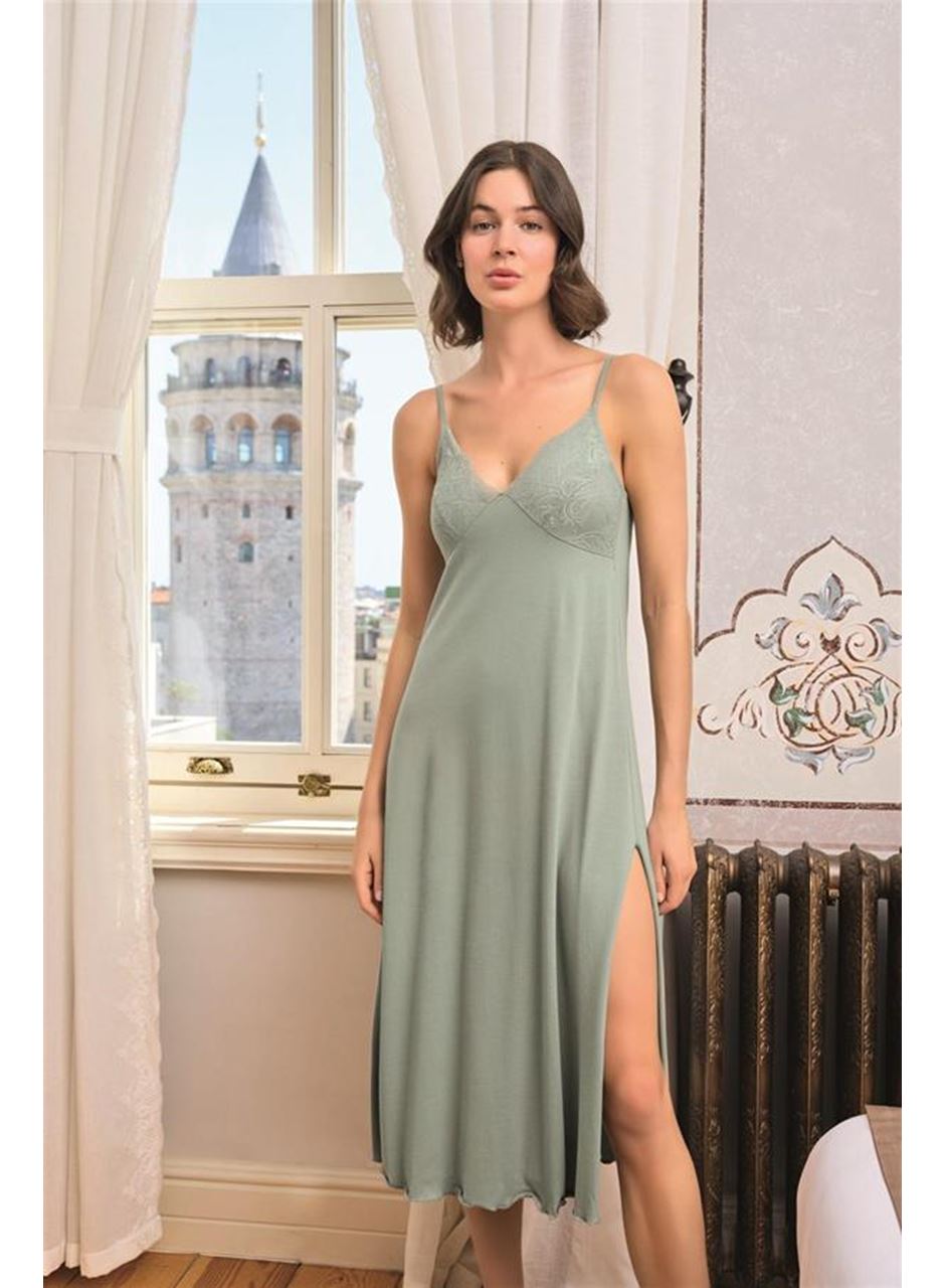 Çiçek ve Yaprak Desenli Dantelli ve Dekolteli Sabahlık Takımı