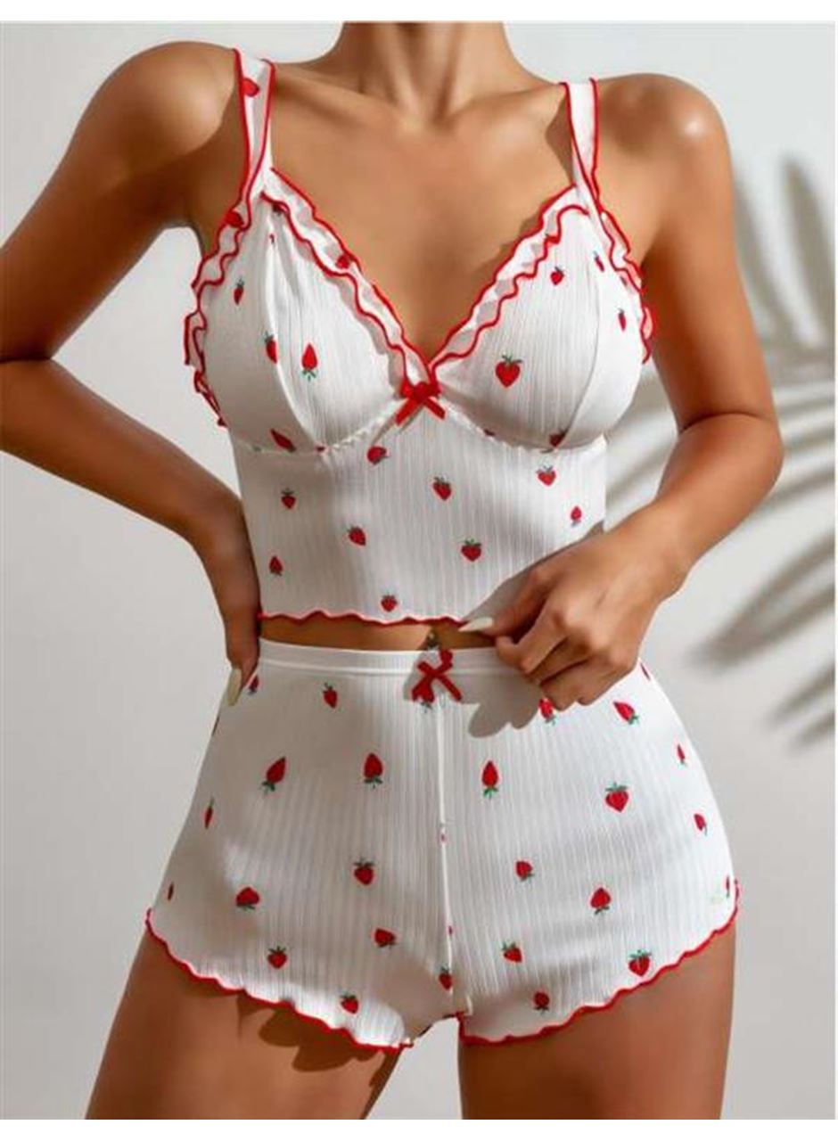 Beyaz Üstüne Çilek Desenli Fitilli Askılı Şortlu Pijama Takımı