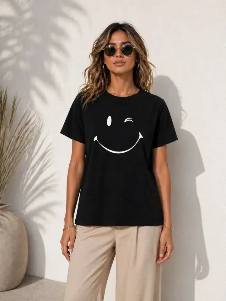 Minimal Gülümseyen Yüz Baskılı Tişört Kısa Kol Yazlık T-Shirt - Siyah