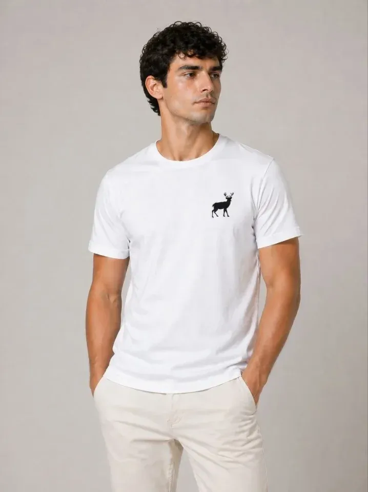Erkek Minimal Geyik Logolu Tişört Bisiklet Yaka Kısa Kol Yazlık T-Shirt - Beyaz