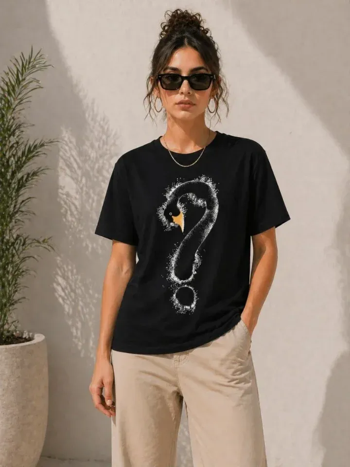 Kuğu Figürlü Soru İşareti Baskılı Tişört Kısa Kol T-Shirt - Siyah