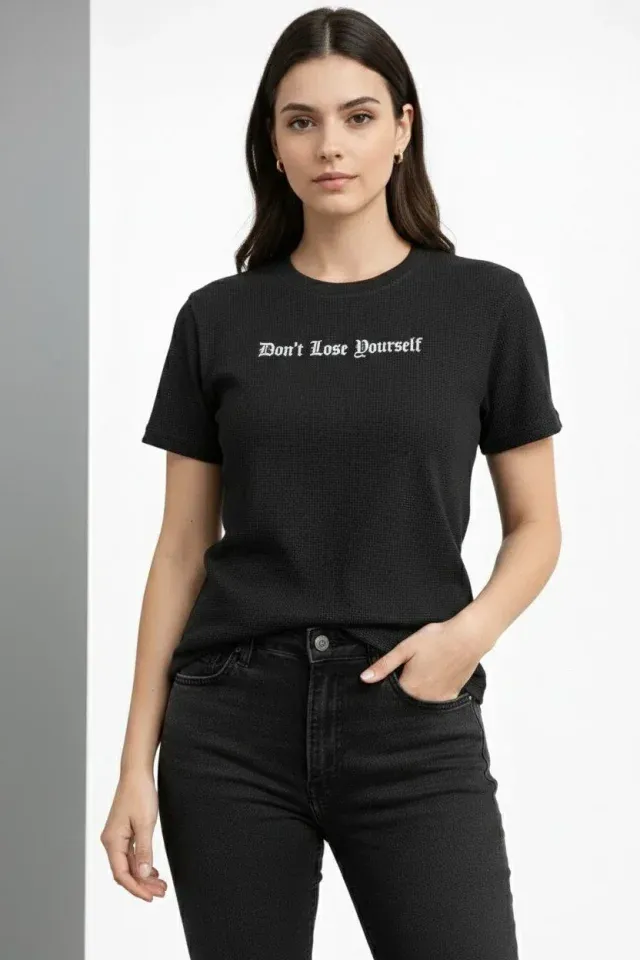 Wafıl Kumaş Tişört Regular Kalıp Bisiklet Yaka Baskılı Günlük Basic T-Shirt - Siyah