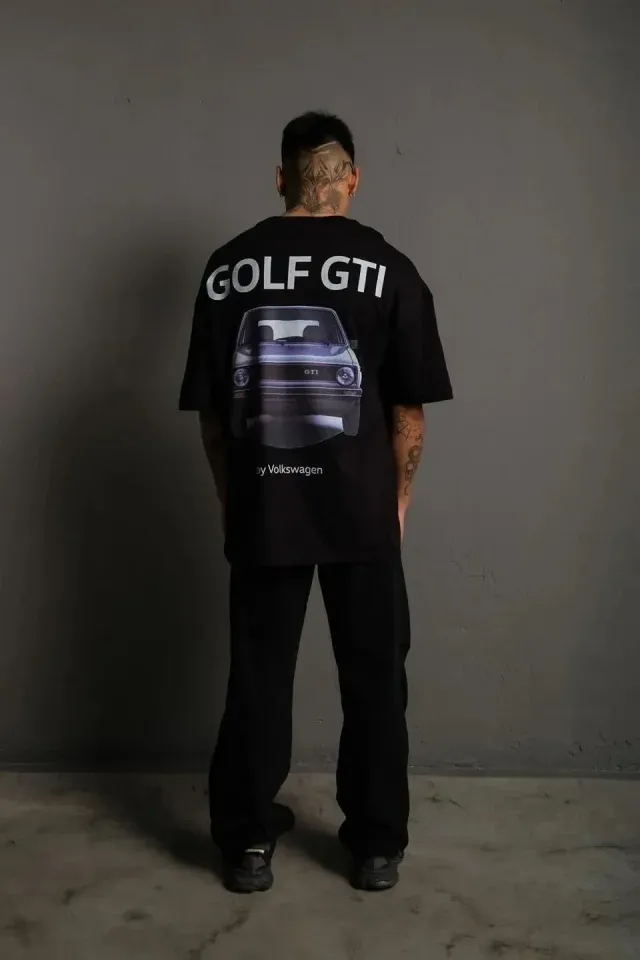 Erkek Oversize Baskılı Tişört – Golf GTI Retro Araba Desenli, Ön - Arka Dijital Baskı, Sokak Modası Stil - Siyah