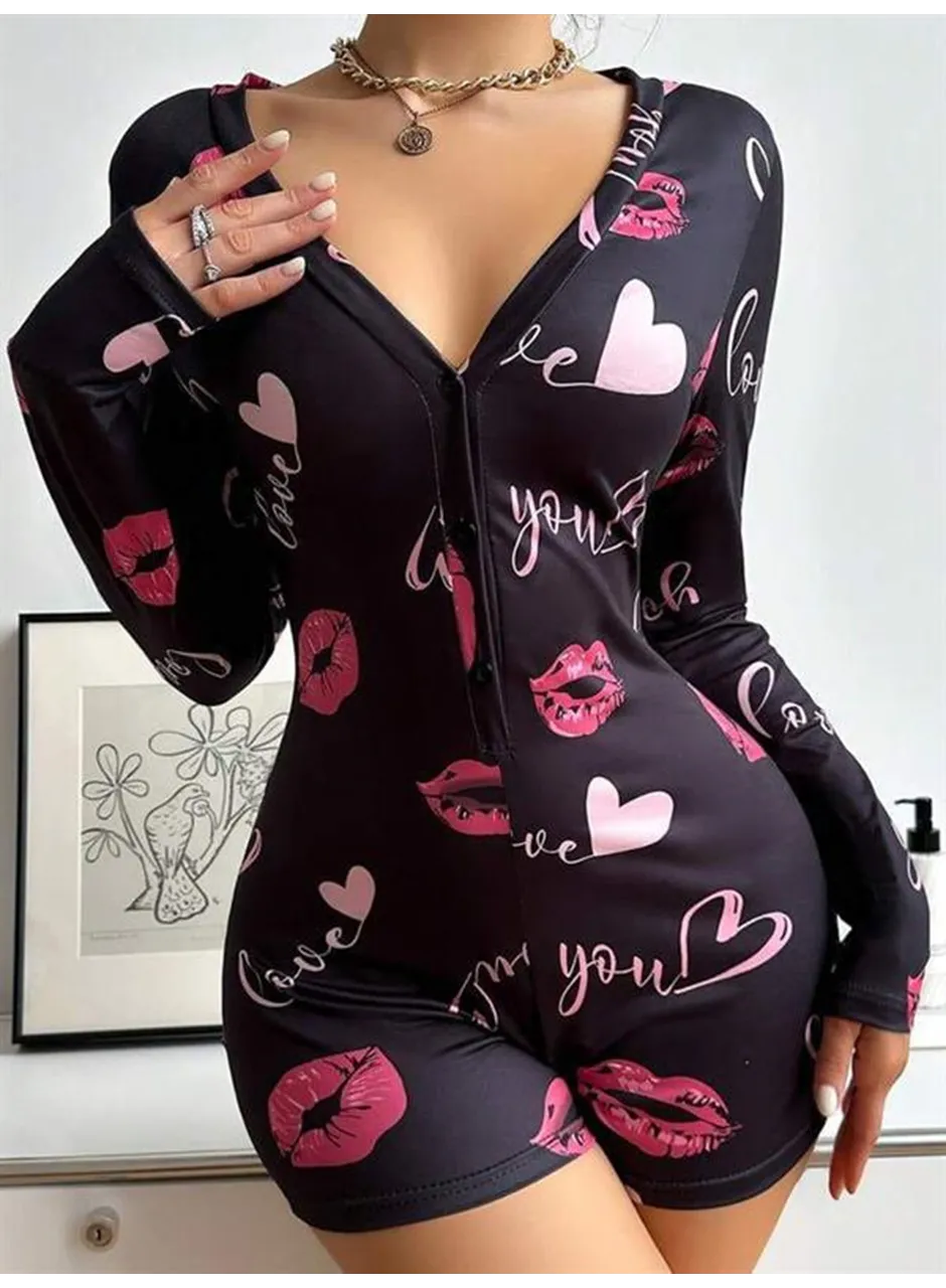 Pamuklu Kırmızı Öpücük ve Kalp Desenli Düğmeli Uzun Kol Tulum Pijama