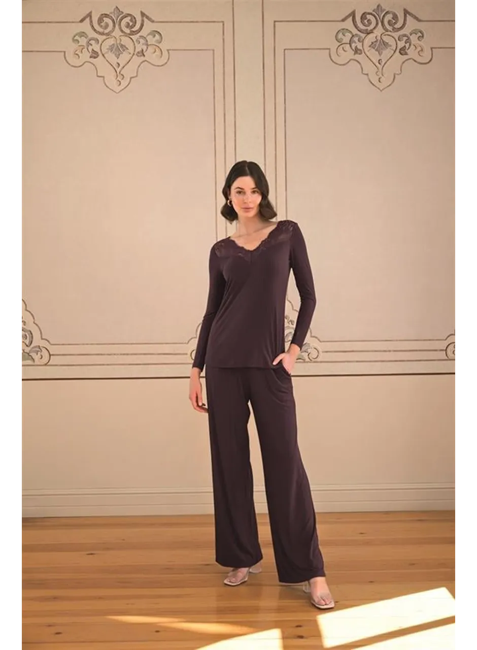 Uzun Kollu ve Dantelli Pijama Takımı