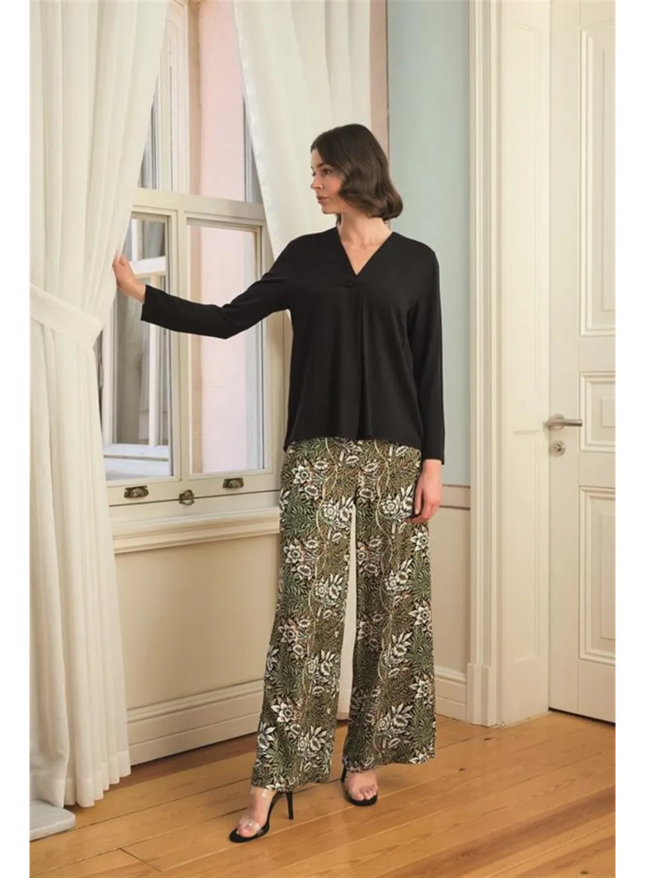 Çiçek Yaprak ve Etnik Desenli Uzun Kollu Pijama Takımı