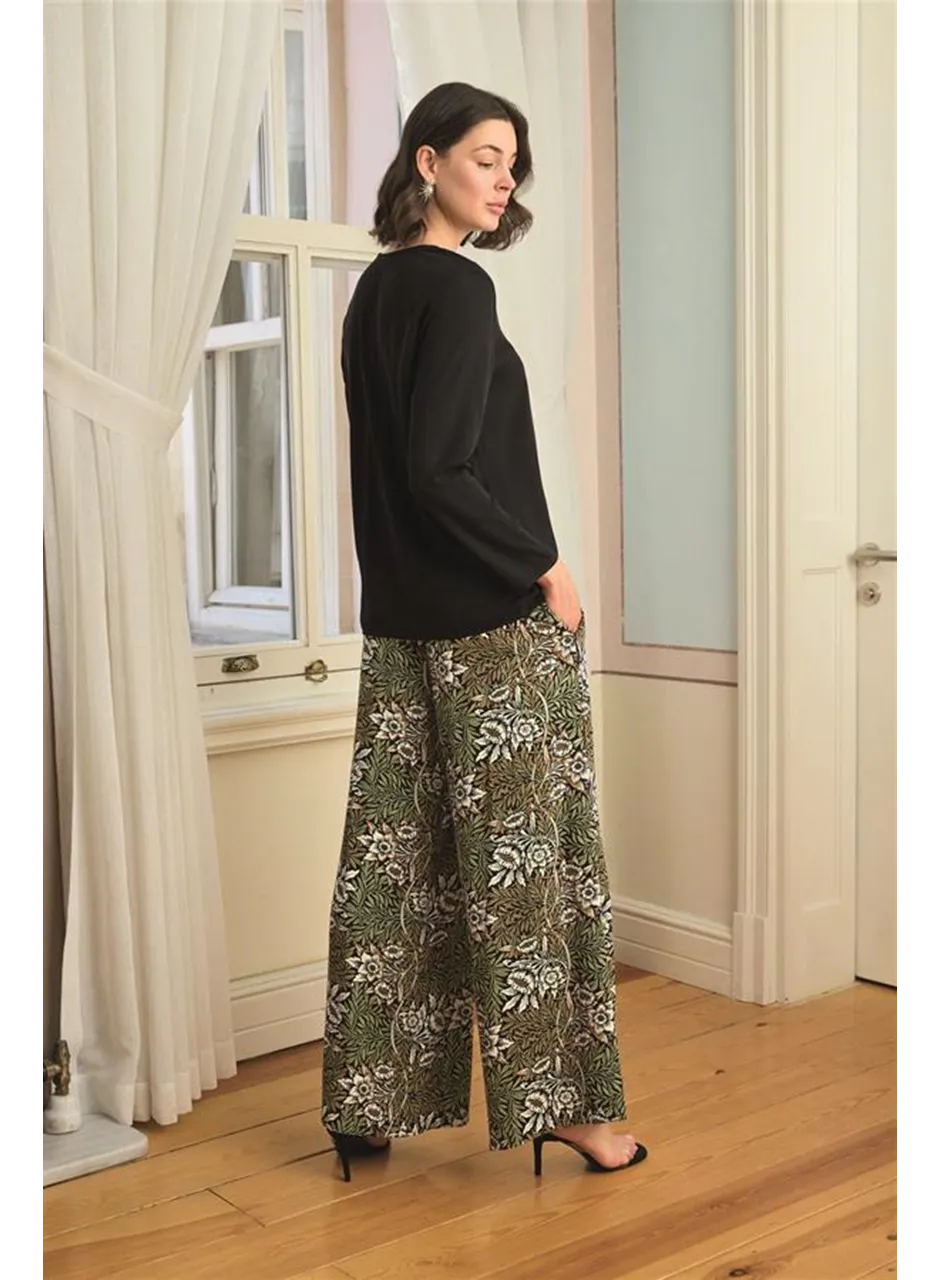 Çiçek Yaprak ve Etnik Desenli Uzun Kollu Pijama Takımı