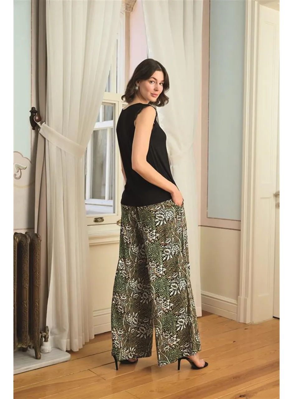 Çiçek Yaprak ve Etnik Desenli Dantelli 3'lü Pijama Takımı