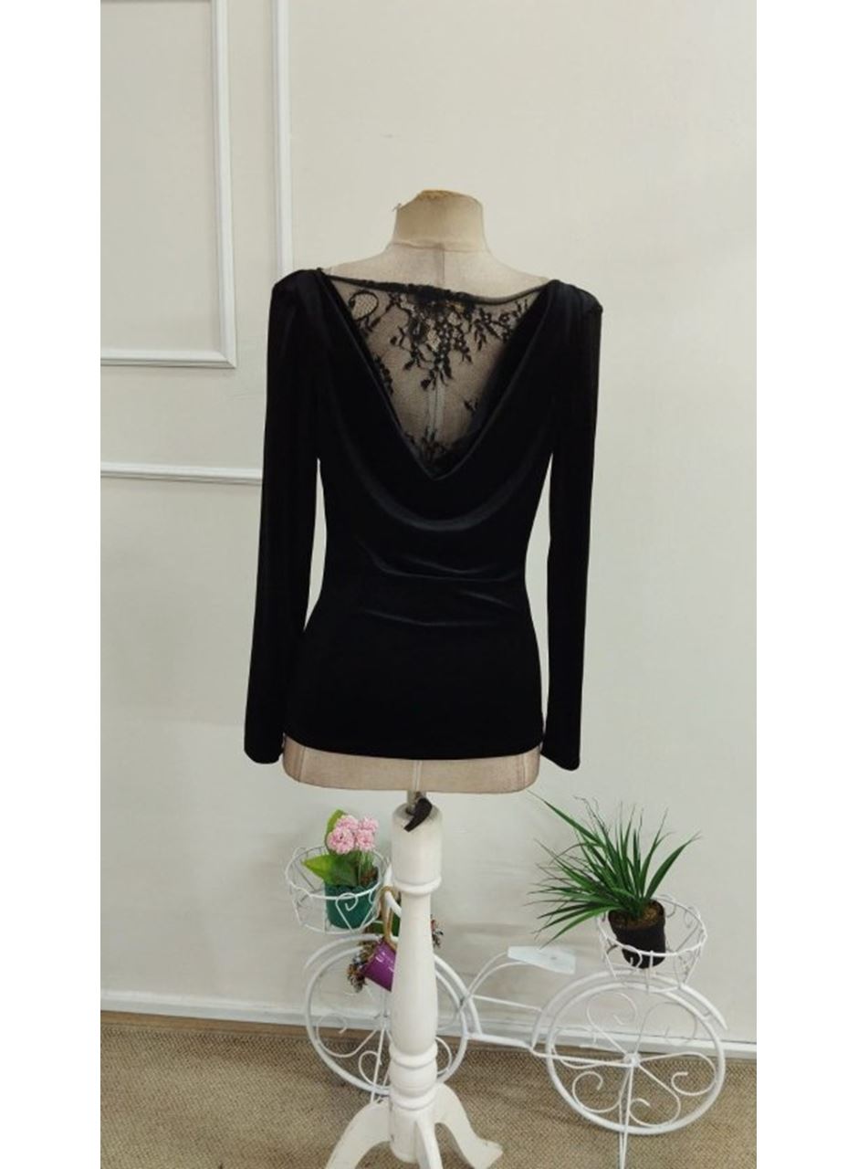 Kadın Uzun Kollu Degaje Yakalı Sırtı Dantel Detaylı Kadife Bluz