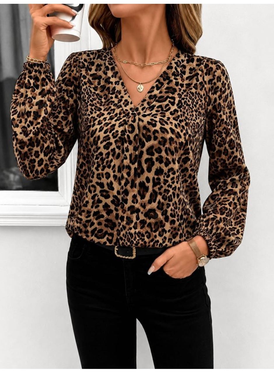 Kadın Uzun Kollu V Yakalı önden Pileli Leopar Desenli Süprem Bluz