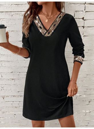 Kadın Uzun Kollu V Yakalı Pulpayet Detaylı Mini Ithal Krep Elbise