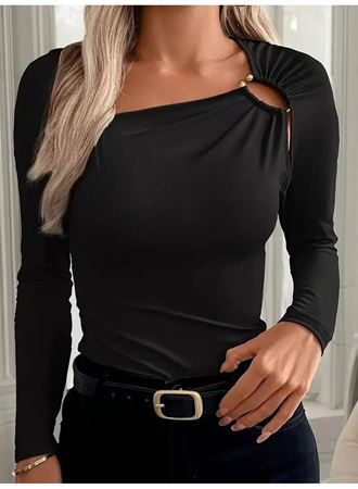 Kadın Uzun Kollu Yakadan Halka Detaylı Viskon Bluz