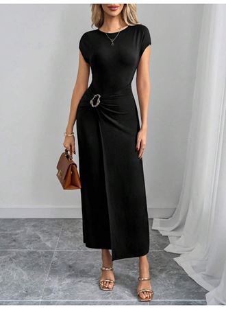 Kadın Yarım Ay Kollu Yuvarlak Yaka önünde Toka Detaylı Modal Maxi Elbise