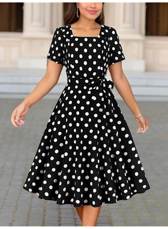 Kadın Kısa Kollu Geometrik Yaka Puantiyeli Kiloş Midi Süprem Elbise