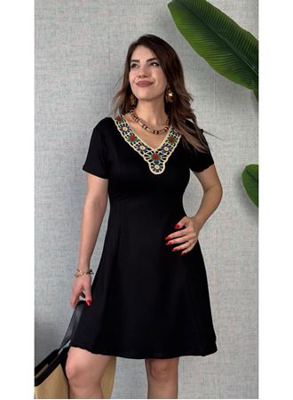 Kadın Penye Kumaş Çiçek Desenli Nakışlı Elbise