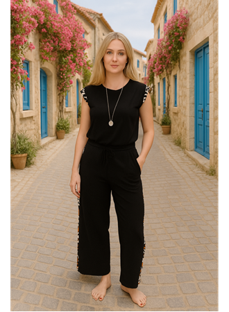 Kadın Yarasa Kol Dijital Baskı Detay Bluz Ve Yanı şerit Detay Kristal Kumaş Pantolon Ikili Takım