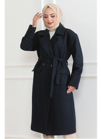 Kaşe Kaban – Uzun Boy Kruvaze Yaka Kuşaklı Tesettür Kaşe Kışlık Kaban, Astarlı Şık Yünlü Dokuma Oversize Rahat Kalıp Cepli Düğmeli Modern Kap Modeli - Lacivert