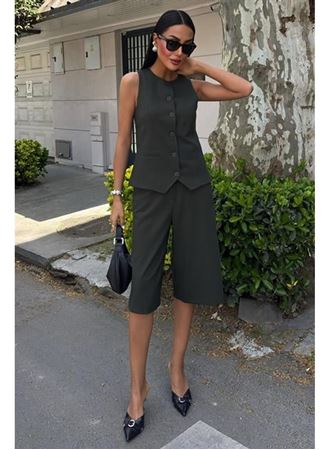 Midi Şortlu Ve Yelekli Viscon Takım 10167