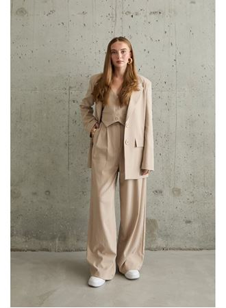 Bej Çizgili Ceket - Yelek Ve Pantolon Takım