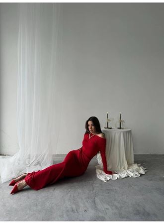 Kayık Yaka Uzun Kurdele Elbise