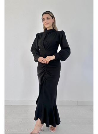 Siyah Volanlı Uzun Kol Elbise