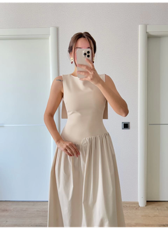 Arkası Kanatlı Uzun Elbise- Bej