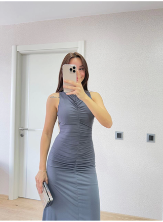 Kolsuz Büzgülü Uzun Elbise - Füme