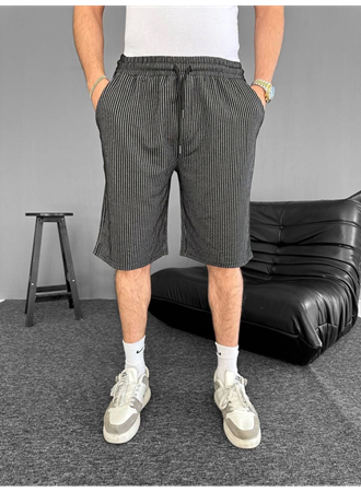 Su Yolu Çizgili Cepli Şort- Siyah