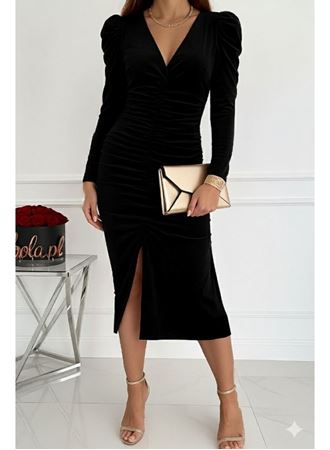 Kadın Uzun Kollu Derin Kruvaze Yakalı önden Büzgülü Yırtmaç Detaylı Kadife Midi Elbise